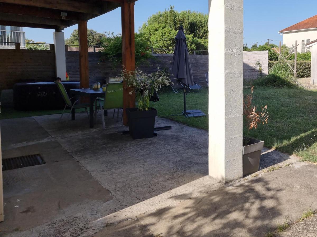 Appartement Quinault Libourne Exterior photo